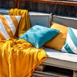 Dutch Decor - SANTORINI - Outdoor Sierkussen 45x45 Cm - Waterafstotend En Uv-bestendig - Sagebrush Green - Groen - Buitenkussen - Tuinkussen - Loungekussen- Voor Buiten 11 Dutch Decor - SANTORINI - Outdoor Sierkussen 45x45 Cm - Waterafstotend En Uv-bestendig - Sagebrush Green - Groen - Buitenkussen - Tuinkussen - Loungekussen- Voor Buiten -Dutch Decor 1200x1200 917