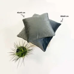 FINN - Sierkussen Velvet 60x60 Cm - Charcoal Gray - Antraciet - Inclusief Binnenvulling -Dutch Decor 1200x1200 956
