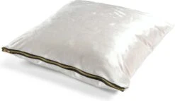 FLAXA - Kussenhoes Ivoor 45x45 Cm - Wit - Met Rits 7 FLAXA - Kussenhoes Ivoor 45x45 Cm - Wit - Met Rits -Dutch Decor 1200x693