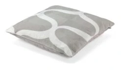 WILKA - Sierkussen 45x45 Cm - Zand - Inclusief Binnenkussen -Dutch Decor 1200x693 4