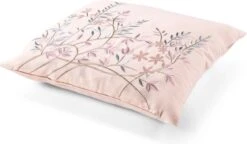 STUVA - Kussenhoes Geborduurd Bloemen 45x45 Cm - Nude - Roze - Blauw - Pasteltinten - Exclusief Binnenkussen 11 STUVA - Kussenhoes Geborduurd Bloemen 45x45 Cm - Nude - Roze - Blauw - Pasteltinten - Exclusief Binnenkussen -Dutch Decor 1200x699 1