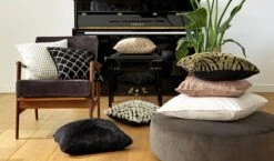 SAMMY - Kussenhoes Met Patroon Cobble Stone 45x45 Cm - Beige - Met Rits -Dutch Decor 1200x705 2