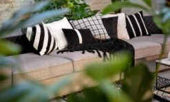 Dutch Decor - FLORIJN - Plaid Fleece 150x200 Cm - Raven - Zwart - Superzacht - Met Franjes - Deken 5 Dutch Decor - FLORIJN - Plaid Fleece 150x200 Cm - Raven - Zwart - Superzacht - Met Franjes - Deken -Dutch Decor 1200x723 8