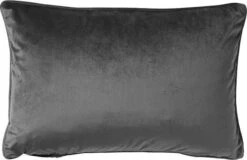 FINN - Sierkussen Velvet 30x50 Cm - Charcoal Gray - Antraciet - Inclusief Binnenvulling -Dutch Decor 1200x777 2