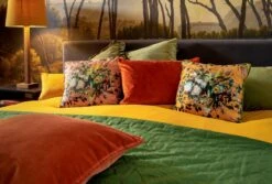 FINN - Kussenhoes Velvet 30x50 Cm - Golden Glow - Geel - Exclusief Binnenkussen -Dutch Decor 1200x809 2