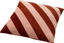 PEBBE - Kussenhoes Velvet 45x45 Cm - Muted Clay - Roze - Oranje - Strepen - Color Blocking - Exclusief Binnenkussen -Dutch Decor 1200x815 1