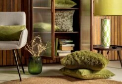 FINN - Sierkussen Velvet 60x60 Cm - Calliste Green - Groen - Inclusief Binnenvulling 6 FINN - Sierkussen Velvet 60x60 Cm - Calliste Green - Groen - Inclusief Binnenvulling -Dutch Decor 1200x823 4