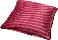 MINOU - Sierkussen 45x45 Cm - Velvet - Bloemen - Red Plum - Roze - Rood - Groen - Streepjes - Inclusief Binnenvulling -Dutch Decor 1200x835 5
