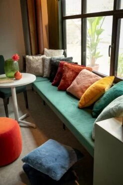 ZAYA - Kussenhoes Unikleur 45x45 Cm - Galapagos Green - Groen - Superzacht - Met Rits -Dutch Decor 800x1200 1