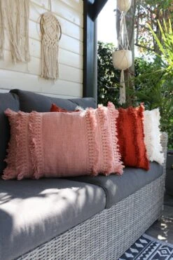 FARA - Sierkussen Van Katoen 40x60 Cm Muted Clay - Roze - Inclusief Binnenvulling -Dutch Decor 800x1200 55