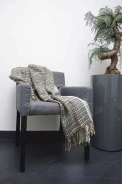 Dutch Decor - VIVAN - Plaid 130x180 Cm - Kleur Mist / Grijs - Deken 11 Dutch Decor - VIVAN - Plaid 130x180 Cm - Kleur Mist / Grijs - Deken -Dutch Decor 800x1200 79