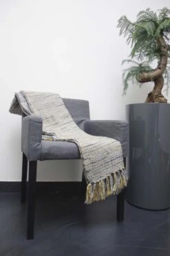 Dutch Decor - VIVAN - Plaid 130x180 Cm - Zand - Deken 11 Dutch Decor - VIVAN - Plaid 130x180 Cm - Zand - Deken -Dutch Decor 800x1200 91