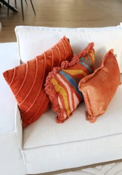 PACO - Kussenhoes Velvet 40x60 Cm Potters Clay - Oranje - Exclusief Binnenkussen -Dutch Decor 840x1200