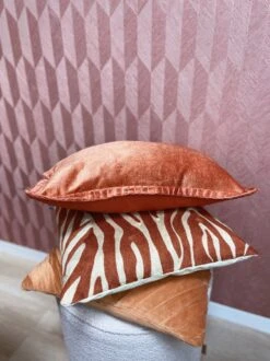 REBEL - Kussenhoes Velvet 30x50 Cm Potters Clay - Oranje - Exclusief Binnenkussen -Dutch Decor 899x1200 2