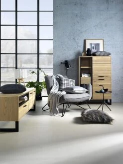 FINN - Sierkussen Velvet 45x45 Cm - Micro Chip - Lichtgrijs - Inclusief Binnenvulling -Dutch Decor 900x1200 15