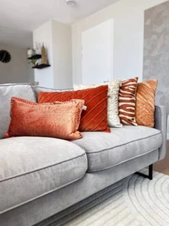 REBEL - Kussenhoes Velvet 30x50 Cm Potters Clay - Oranje - Exclusief Binnenkussen -Dutch Decor 900x1200 2