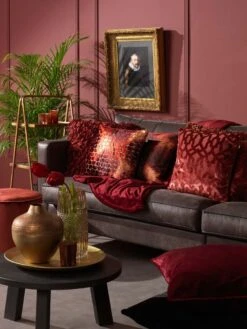 JACK - Kussenhoes 45x45 Cm - Bordeaux - Rood - Exclusief Binnenkussen -Dutch Decor 900x1200