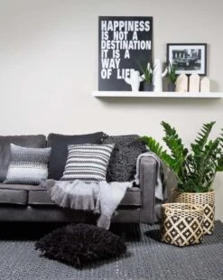 LENA - Sierkussen Geborduurd 45x45 Cm - Donkergrijs - Grijs - Wit - Zwart - Inclusief Binnenvulling -Dutch Decor 956x1200 1