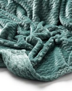 Dutch Decor - MARA - Plaid 150x200 Cm - Sagebrush Green - Groen - Effen - Zigzag Patroon - Superzacht - Deken -Dutch Decor 960x1200 39