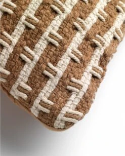 DANA - Sierkussen Van Katoen Tobacco Brown 40x60 Cm - Bruin - Inclusief Binnenvulling -Dutch Decor 962x1200