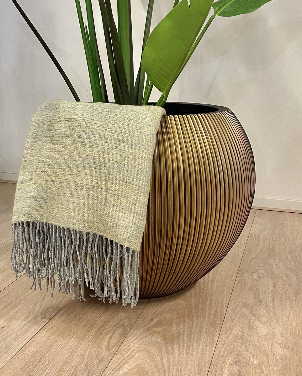 Dutch Decor - FONS - Plaid 130x180 Cm - Oker - Geel - Grijs - Franjes - Deken 5 Dutch Decor - FONS - Plaid 130x180 Cm - Oker - Geel - Grijs - Franjes - Deken - Afbeelding 5